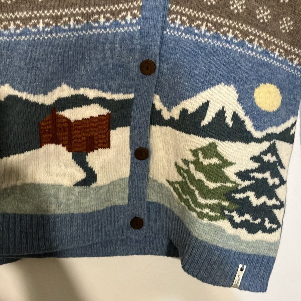 Woolrich 100% lambswool chimney peak motif cardigan NWT size XS bust 36” - Picture 2 of 6